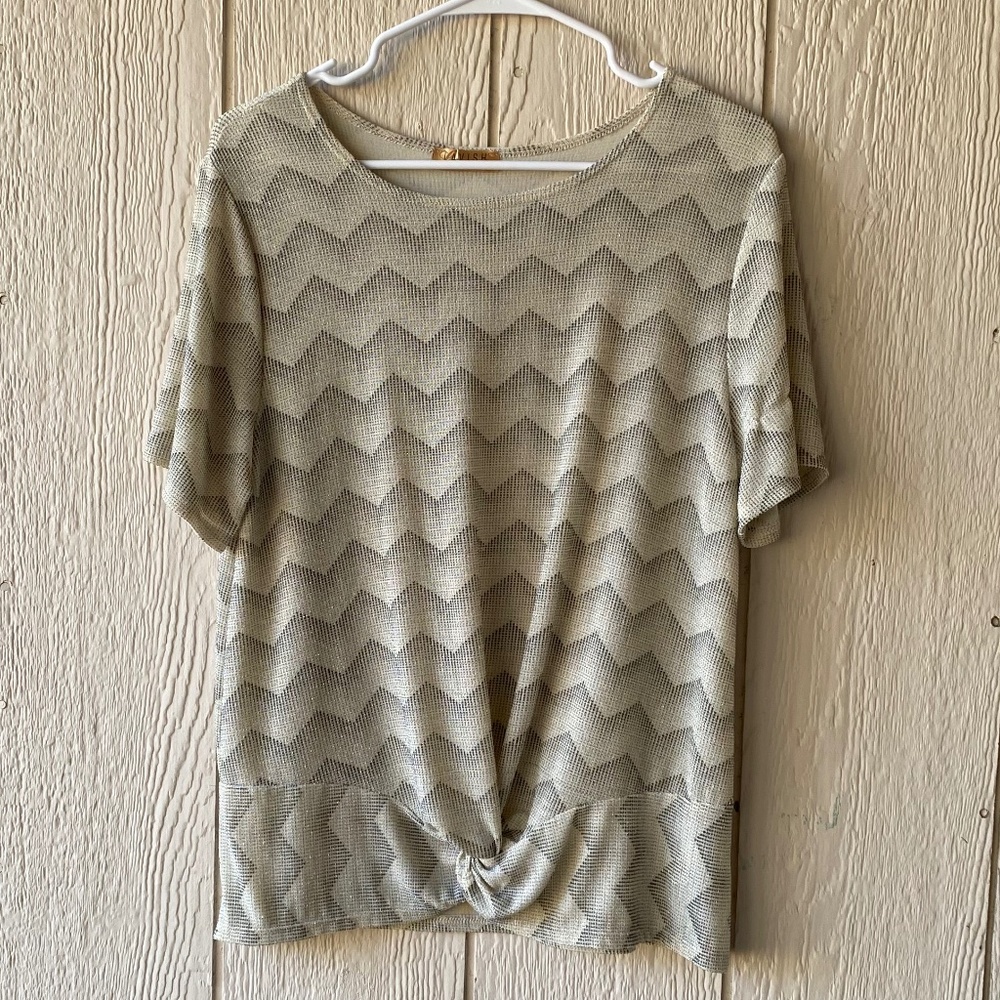 Lavish knitted chevron top, beige, and metallic; size L